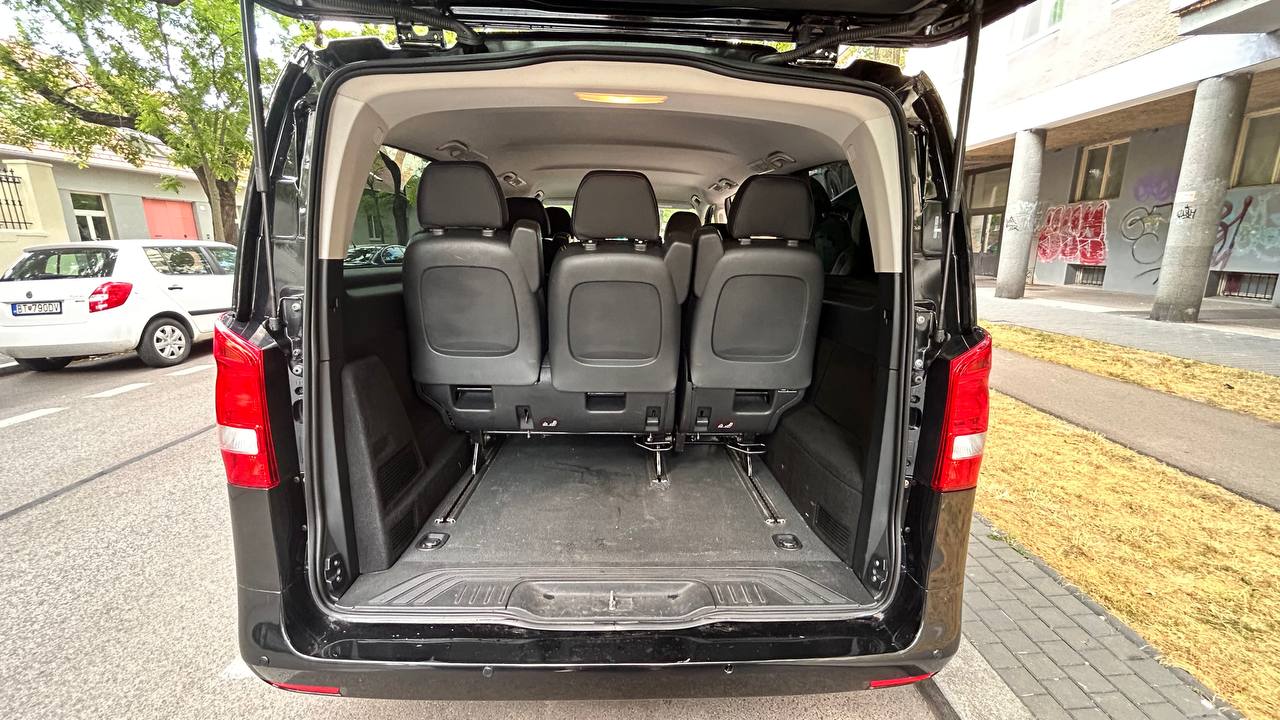 Airport Transfer Switzerland – Transfers from Geneva Airport to Tignes Le Lac