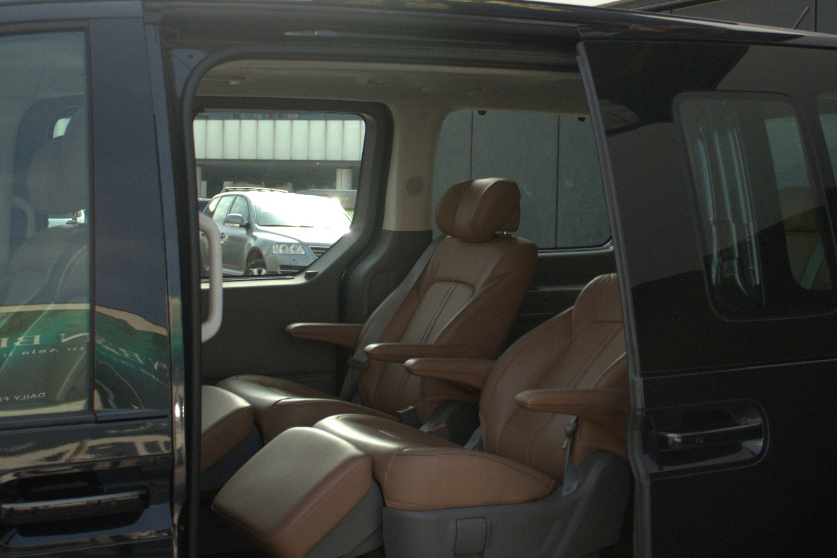Milan Chauffeur Service – Milan Malpensa Airport Transfer to Livigno