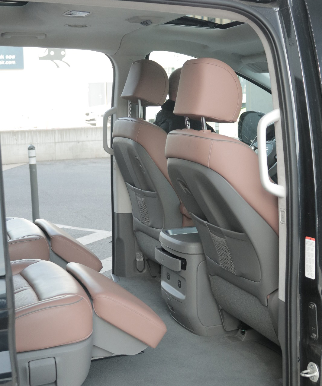 Why Book Our Luxury Chauffeur Service in Milan?